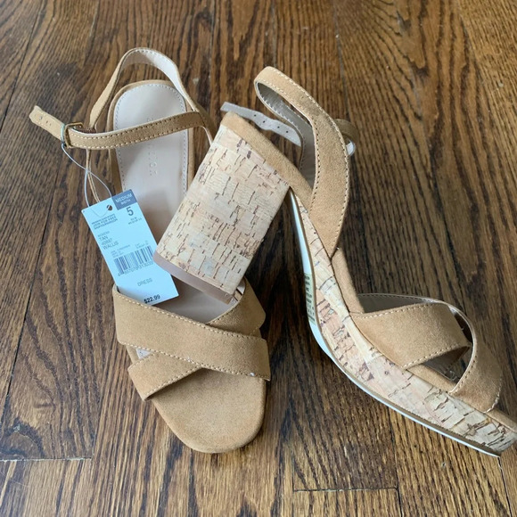 Suede Camel Cork Open Toe Summer Heels - Picture 1 of 4